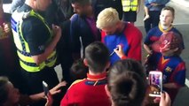 Leo Messi & Luis Suarez signing shirts for Barcelona fans in Dublin