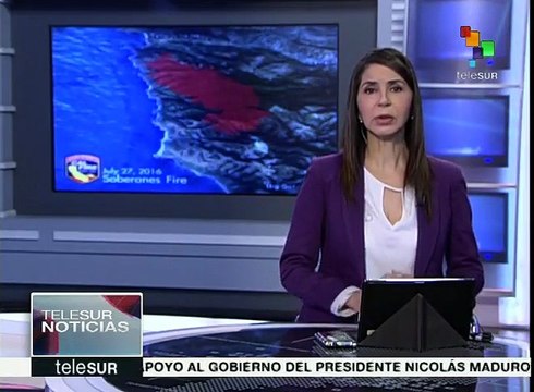 EE.UU.: incendio forestal en California causa daños en viviendas
