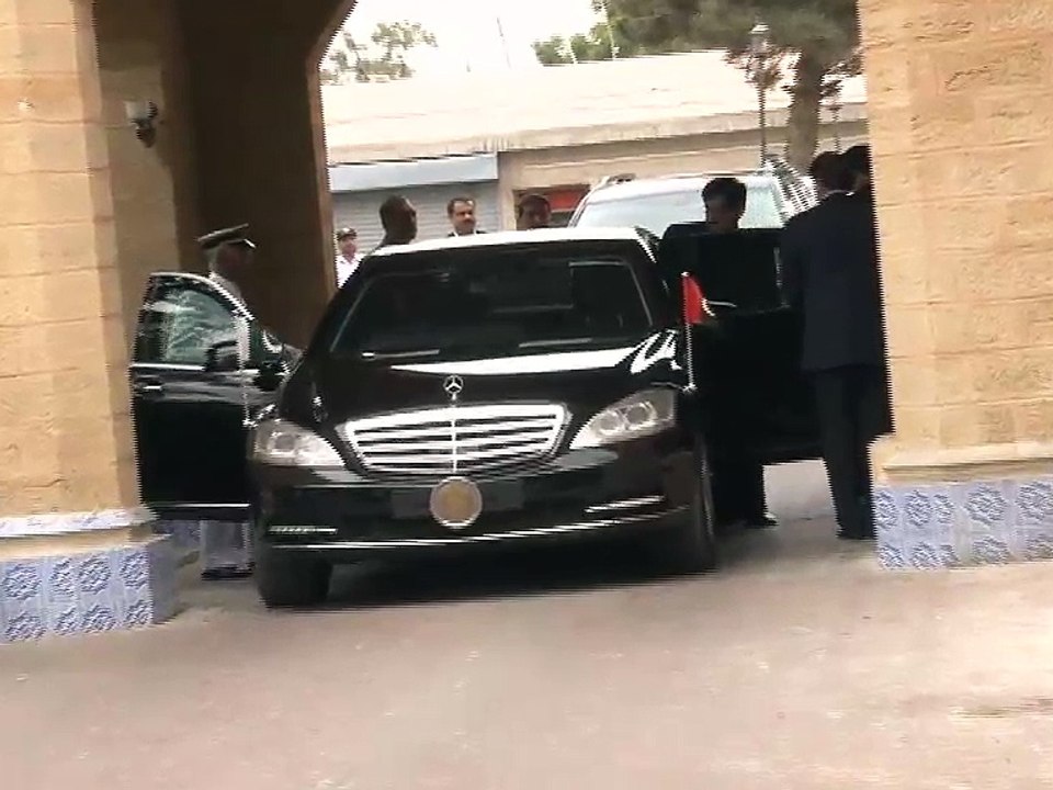 CM Sindh SYED MURAD ALI SHAH Meets on SYED QAIM ALI SHAH on His Home