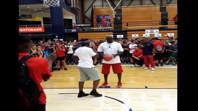 Michael Jordan défié par Chris Paul répond