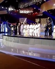 Amjad Sabri's Son Recites his Father's Most Loved Prayer on Stage at #LSA-16 as a Tribute to The Legend