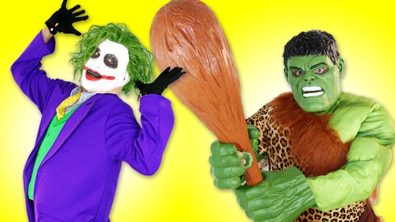 Grandpa Spiderman Travels in time w/ Hulk, Elsa, Primitive Spidergirl, Pirate Joker in real life!