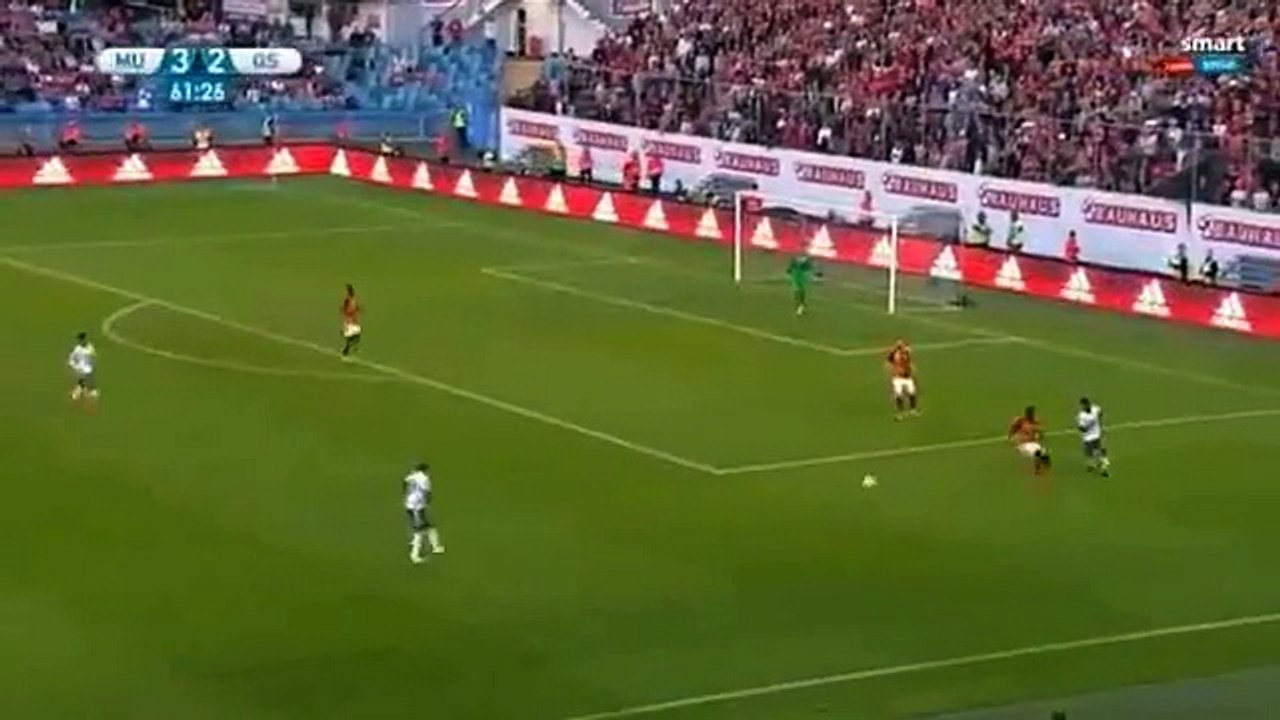 Marouane Fellaini Goal Manchester United 4 - 2 Galatasaray