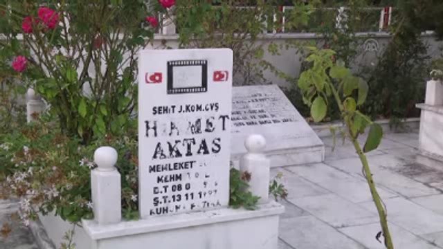 Hakkarideki Terör Saldırısında Şehit Olan Jandarma Uzman Çavuş Aktaş'ın Cenazesi Toprağa Verildi