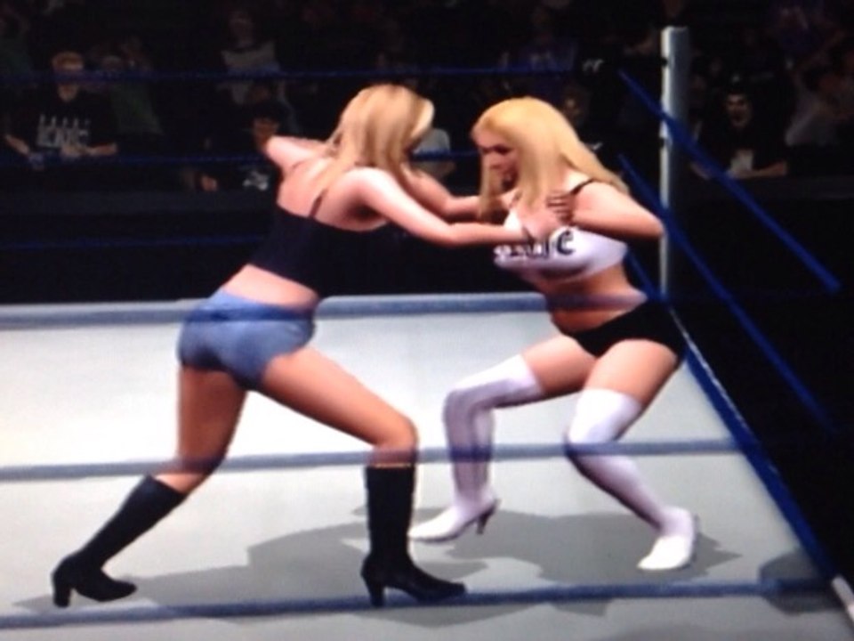 SVR 2005 (BRA & PANTIES MATCH) TORRIE WILSON VS STACY KEIBLER