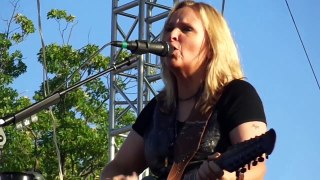 MELISSA ETHERIDGE LIVE ' COME TO MY WINDOW '