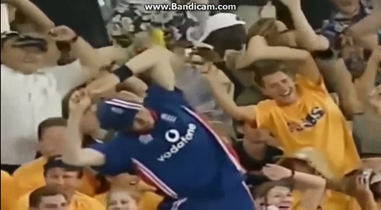 TOP FIVE FUNNY MOMENTS IN THE CRICKET HISTORY #VERY FUNNY#