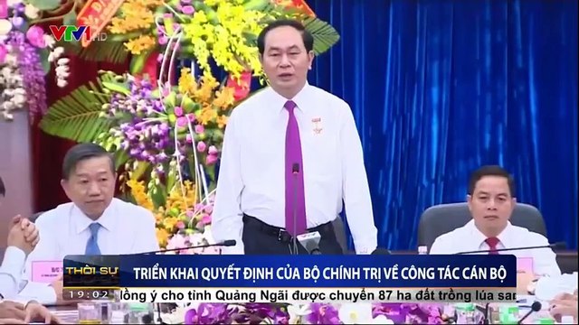 Triển khai quyết định của bộ chính trị về công tác cán bộ