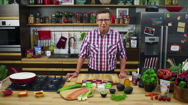 Doradca Smaku - Parzony łosoś z zieloną sałatką