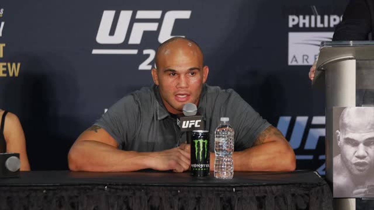 Robbie Lawler makes no excuses after losing tit...