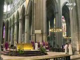 Prêtre assassiné: forte affluence de fidèles catholiques et musulmans dans la cathédrale de Rouen