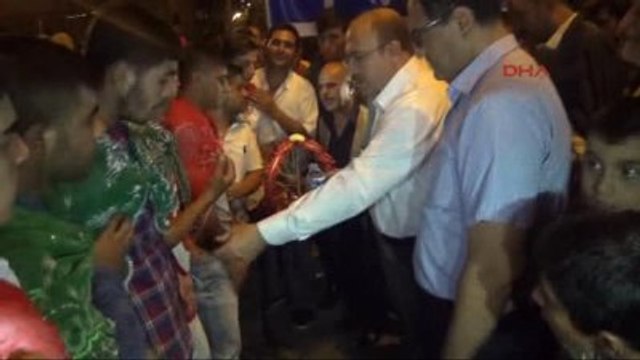 Gaziantep Demokrasi Nöbeti'nde Asker Kınası