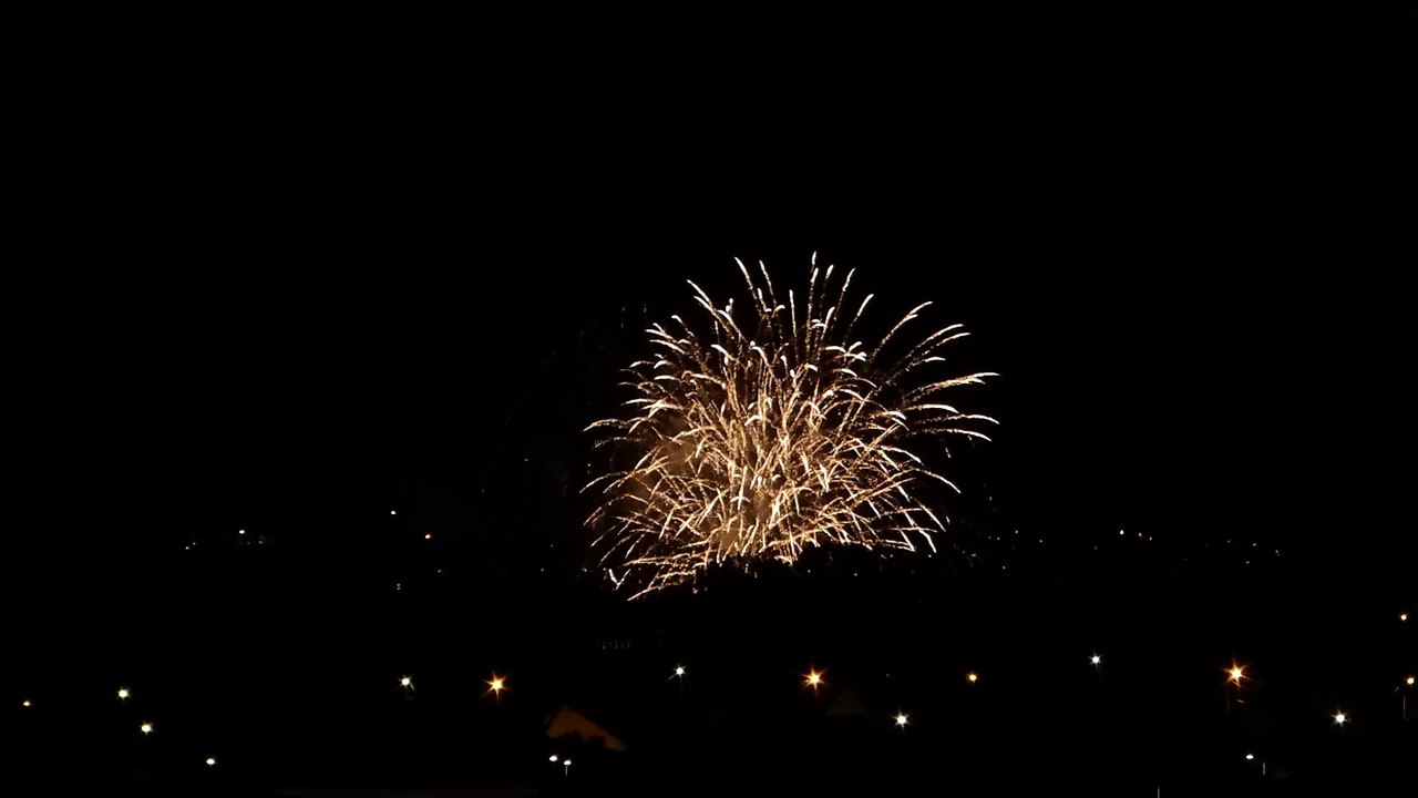 v23- 3 feux d'artifice