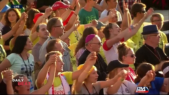 Pope Francis celebrates mass on last day of visit to Poland