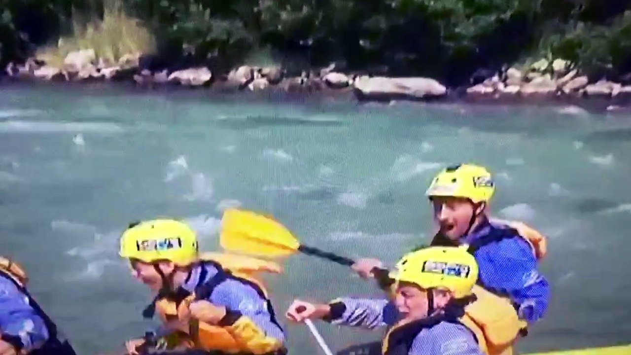 De Laurentiis canta "Chi non salta della Juve è"