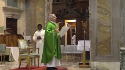 İtalya'da Müslümanlar Pazar Ayinine Katıldı