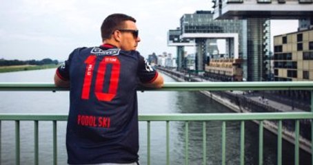 Podolski'nin Flamengo Forması Giymesi Galatasaray Taraftarını Kızdırdı