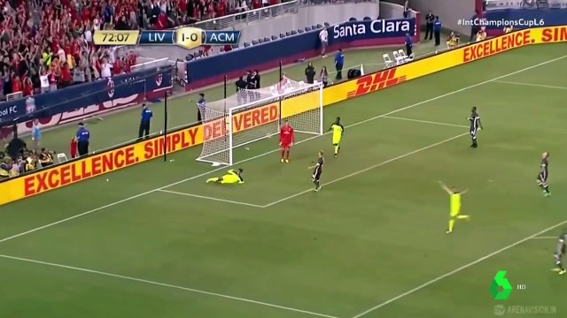 La drôle de célébration de Roberto Firmino - Liverpool vs. Milan AC