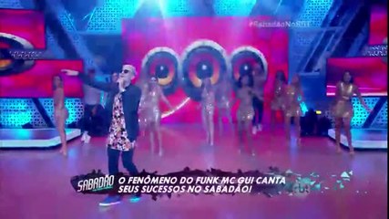 Mc Gui agita com sucessos no palco
