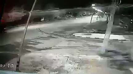 ชนเเล้วหนี!! ที่ประจวบฯ บอกเลยว่าเหี้ยมาก! (26'ก.ค.59)