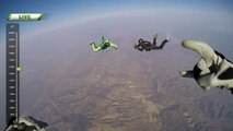 Luke Aikins réussit son saut à 7600 m d'altitude sans parachute