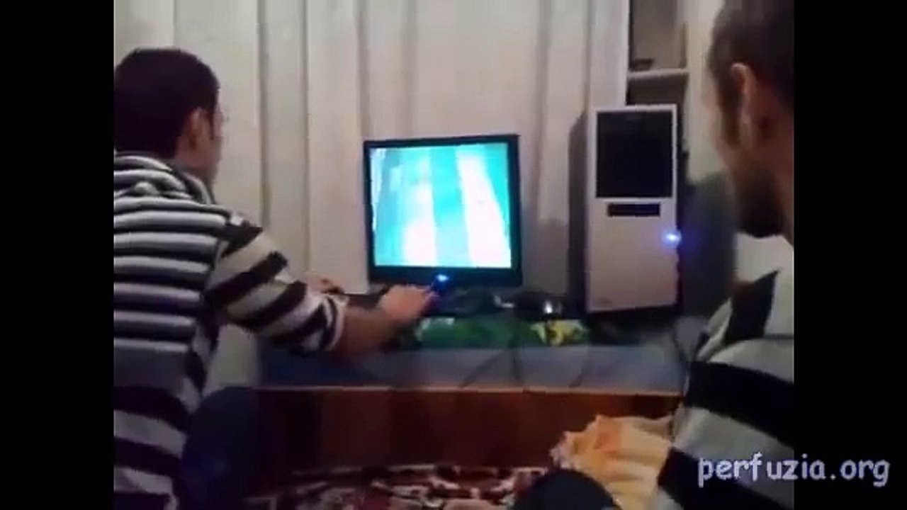 Funny Romanians!!! Comedy Romanian Video/ Video Romanesc, Comedie pura