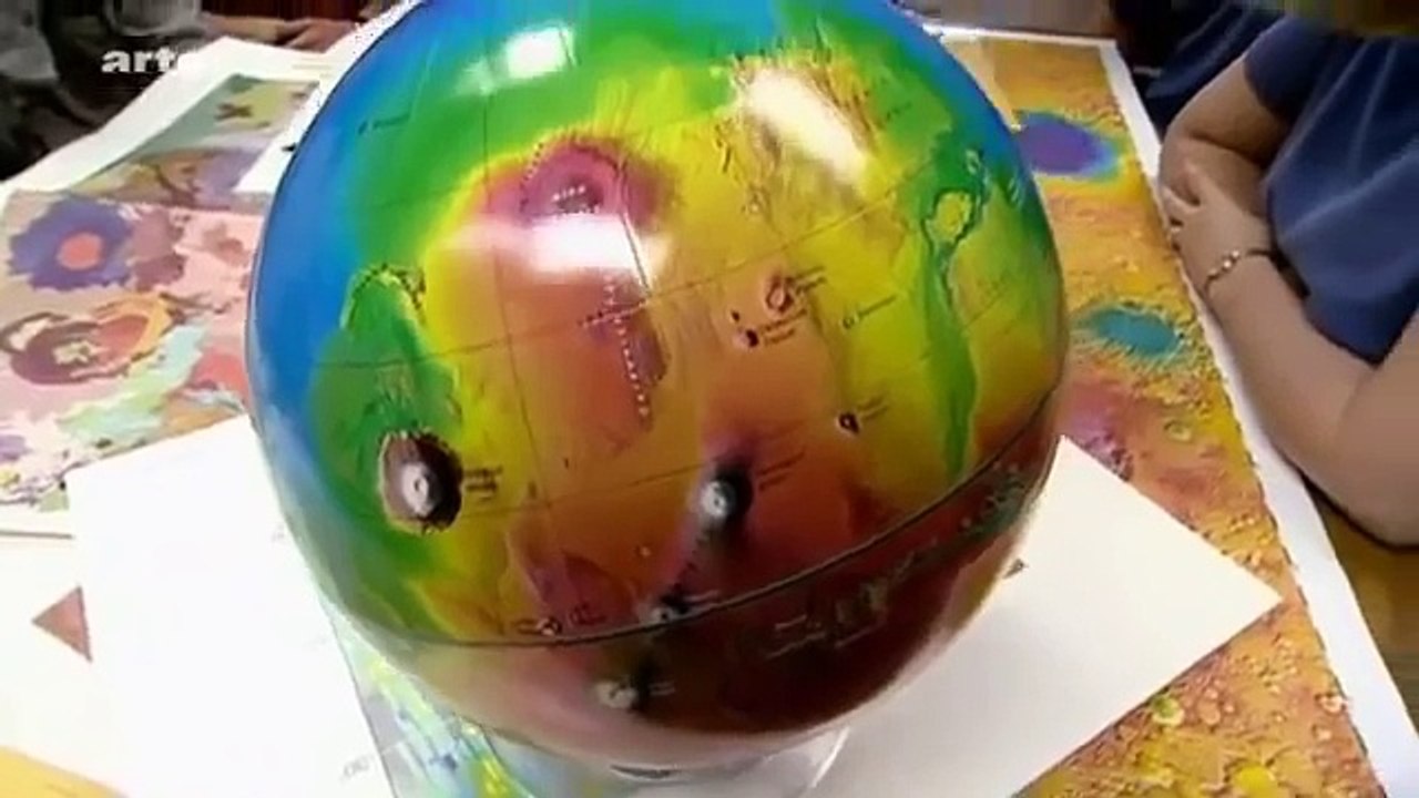 Documentaire, Champ magnétique et invertion des poles