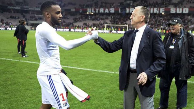 OL : Aulas veut prolonger Lacazette