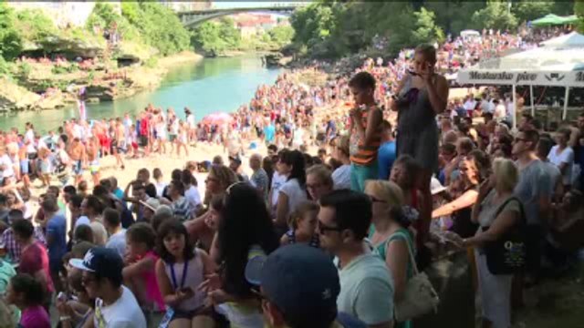 Mostar Köprüsü'nde 450. Geleneksel Atlama Yarışları - Bosna