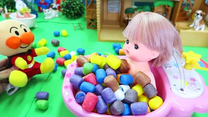 アンパンマン おもちゃ メルちゃんのお風呂 中に隠れているのは誰？ プレイマイス Baby Doll Color Bath
