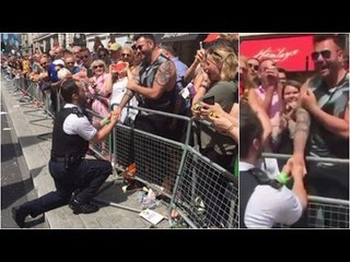 Police officer proposes at London Pride parade