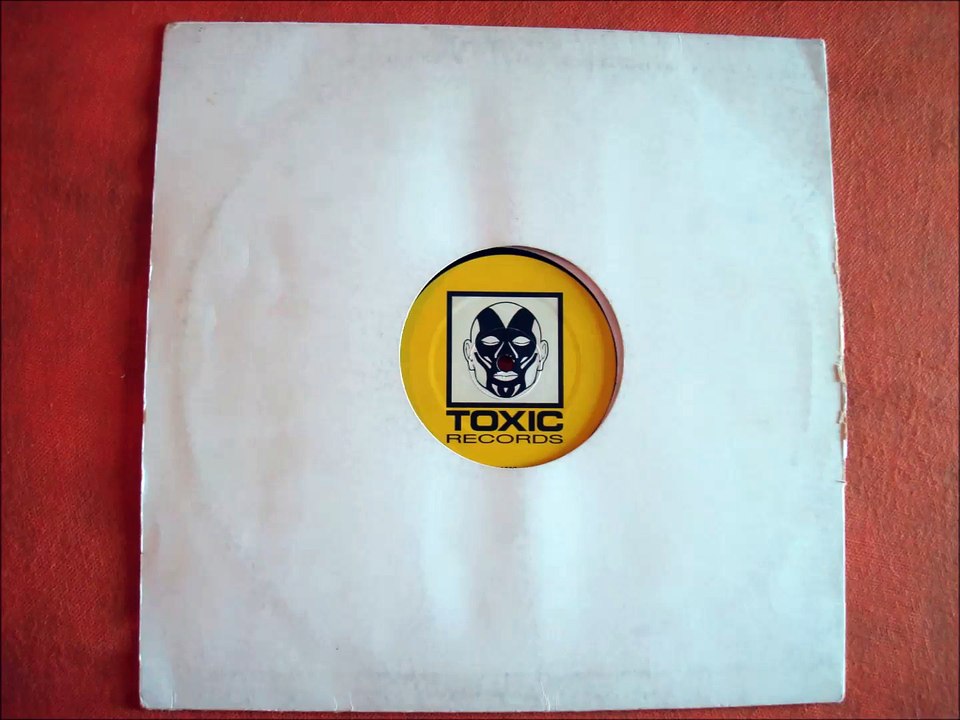 D.J. ZE MIG.L.(HICCUPS-REWORKZ.(DELTA VS. D.J. DEX RMX.)(12''.)(2005.)