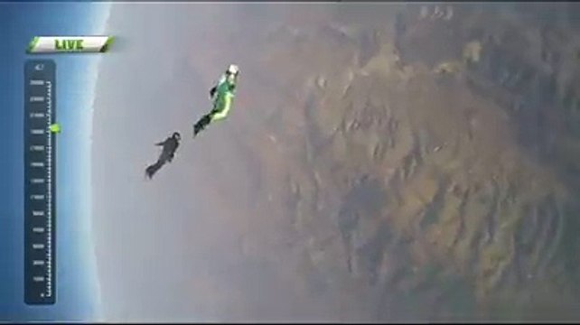 7500 metre yükseklikten, paraşütsüz atlayan adam