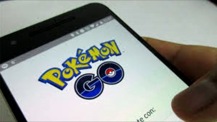 Justin Bieber Plays POKEMON GO   SLAMS Fan for throwing Gift Onstage