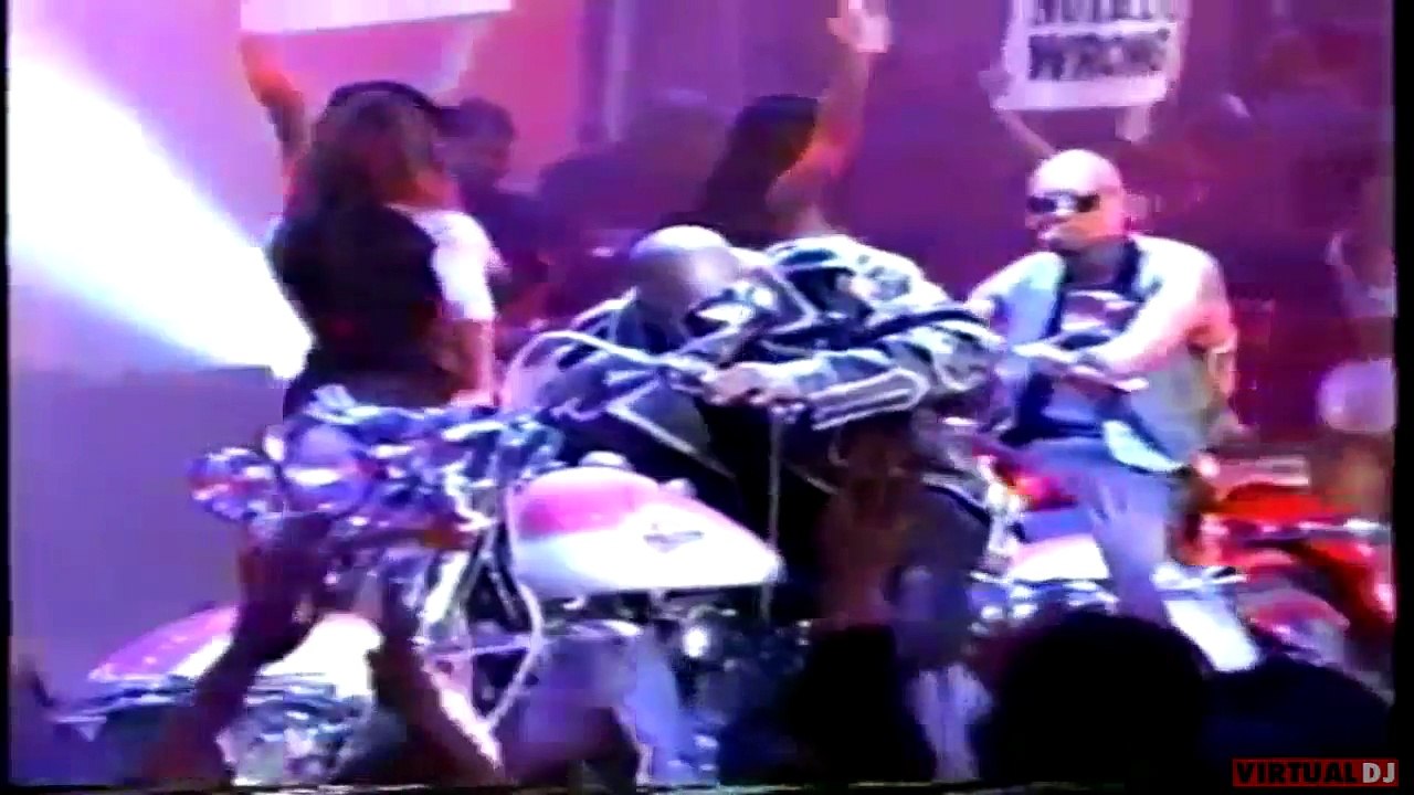 R.KELLY - BUMP N' GRIND(OLD SCHOOL REMIX[SLOWJAM LIVE MUSIC VIDEO])SCREWED UP(91%)