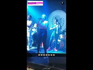 : hyper sexy, Zeyna la fille de Viviane s'éclate en boite de nuit ..