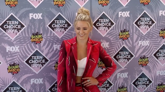 Chloe Lukasiak Teen Choice Awards 2016 Green Carpet Arrivals