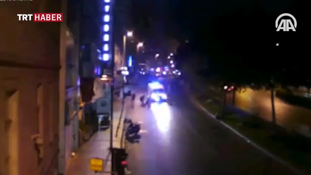 Darbeci askerler Şişli'de halka ateş açtı