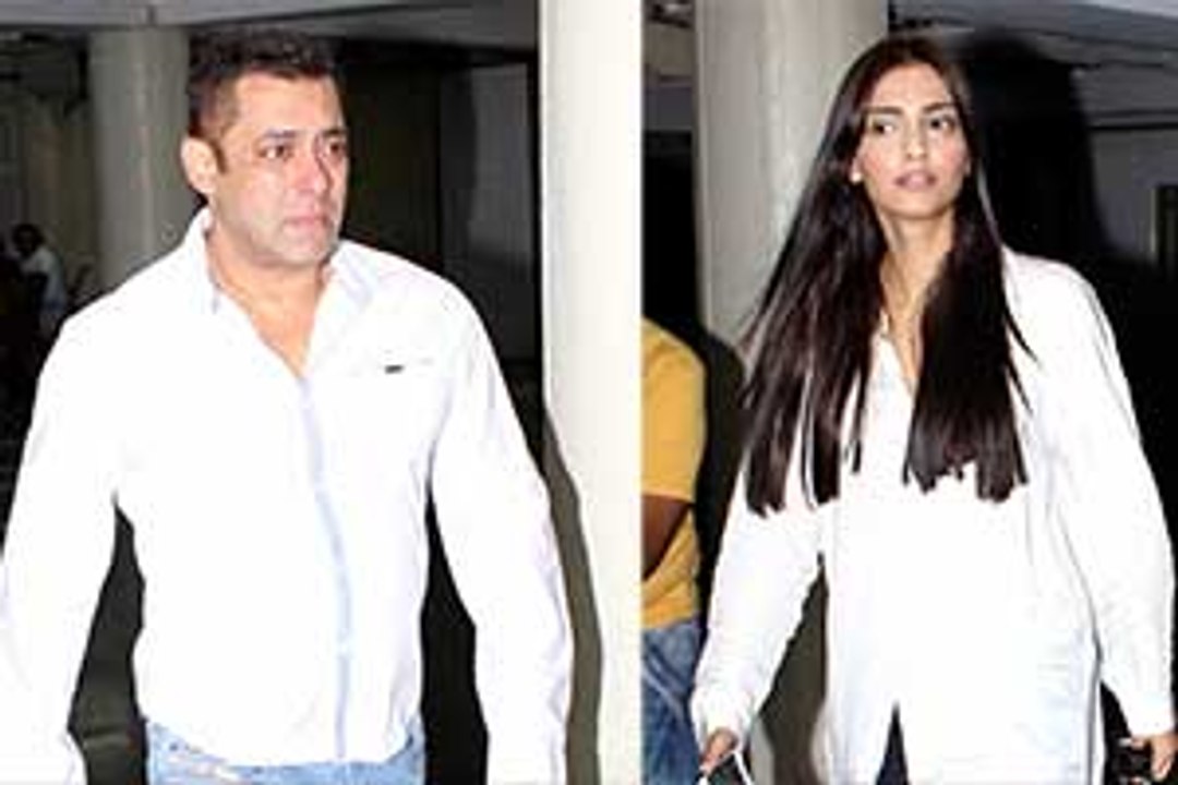 Salman Khan breaks down during Rajjat Barjatya's prayer meet