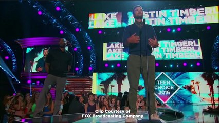 Justin Timberlake Accepts Decade Award At 2016 Teen Choice Awards