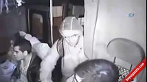 Otobüse biner binmez bıçağı şoförün boğazına dayadı