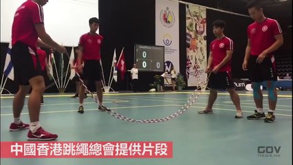 Download Video: Entraînement de fou à la double corde à sauter par des athlètes chinois