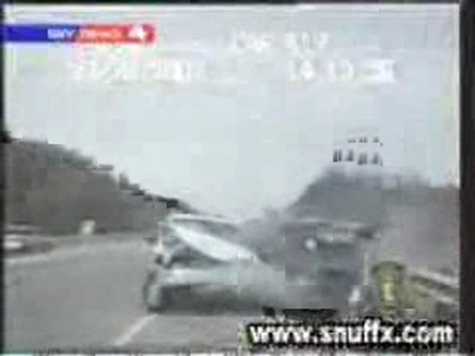 Crash dan voiture de keuf