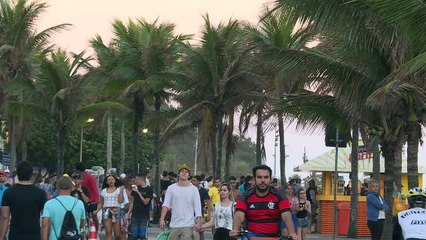 Les touristes arrivent à Rio, à cinq jours des JO