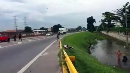 Niño de 12 años es atropellado brutalmente mientras jugaban cerca de autopista en Río de Janeiro