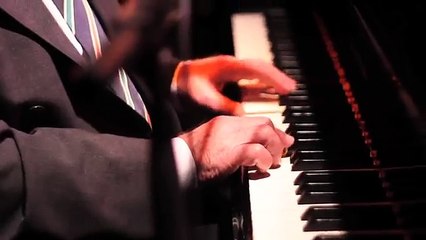 Maurice El Médioni host Neta Elkayam - موريس المديوني ونيطع القايام