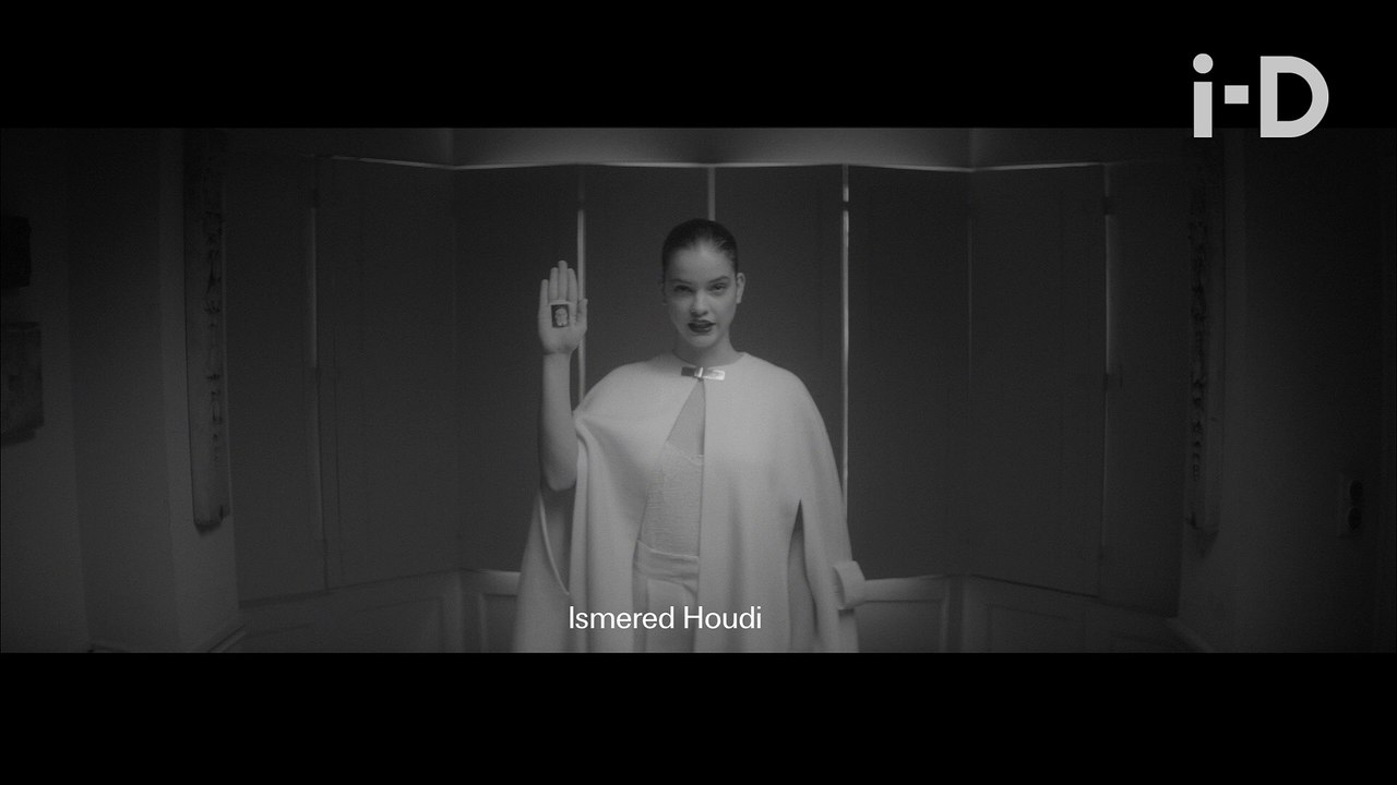 How to Speak Hungarian with Barbara Palvin