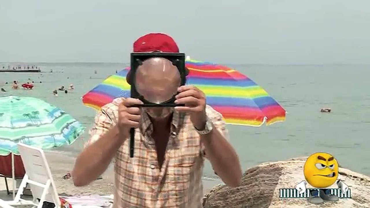 ---Just For Laughs Gags Naughty Pranks 2016 Try Not To Laugh Challenge - YouTube_2