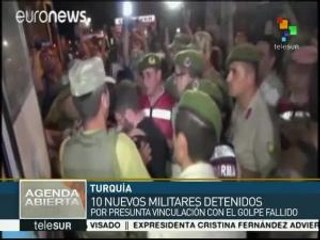 Siguen arrestos de militares turcos por vínculos al golpe de Estado