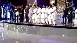 Amjad Sabri's Son Reciting His Last Dua @ Lux Style Awards 2016